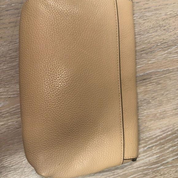 Coach Crossbody Beige Tones Size 6H X 8L Fold Over Vintage Look Small Bag - Picture 12 of 13